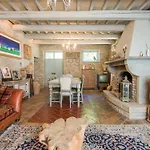 Mansion In Vallefoglia With Pool And Panorama *