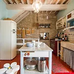Mansion In Vallefoglia With Pool And Panorama SantʼAngelo in Lizzola