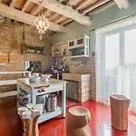 Mansion In Vallefoglia With Pool And Panorama