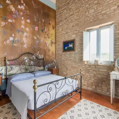 Mansion In Vallefoglia With Pool And Panorama * SantʼAngelo in Lizzola