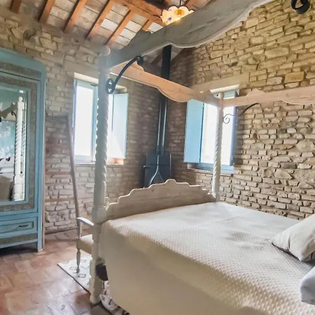 Mansion In Vallefoglia With Pool And Panorama * SantʼAngelo in Lizzola