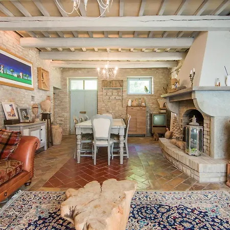 Mansion In Vallefoglia With Pool And Panorama *