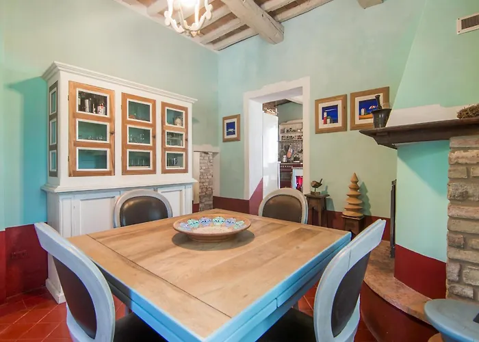 Mansion In Vallefoglia With Pool And Panorama