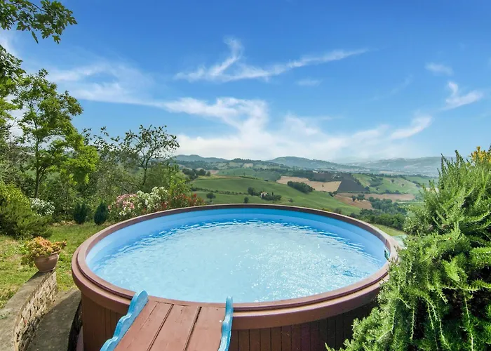 Mansion In Vallefoglia With Pool And Panorama Holiday home Sant'Angelo in Lizzola