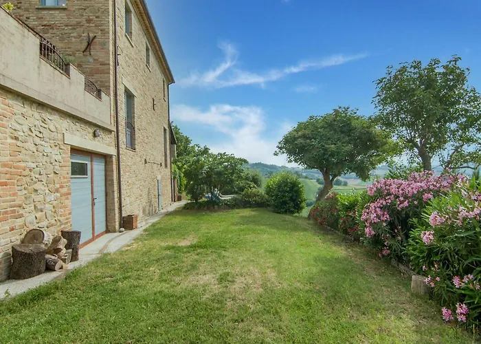 Mansion In Vallefoglia With Pool And Panorama * Sant'Angelo in Lizzola