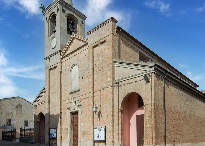 Mansion In Vallefoglia With Pool And Panorama Ferienhaus SantʼAngelo in Lizzola