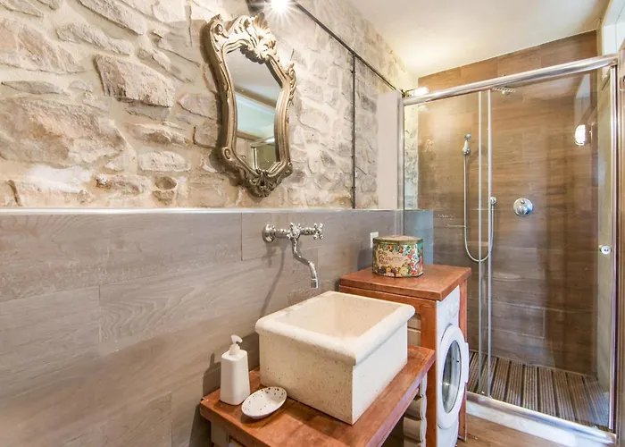 Holiday home Mansion In Vallefoglia With Pool And Panorama Sant'Angelo in Lizzola